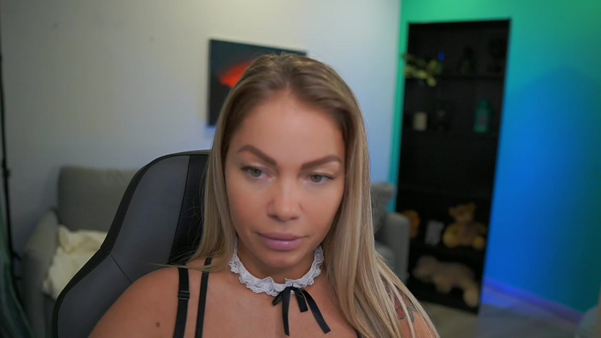 Gallery image thumbnail from MissySlapalot's myfreecams stream on, 01/17/2023, 12:55 image 12 of 20