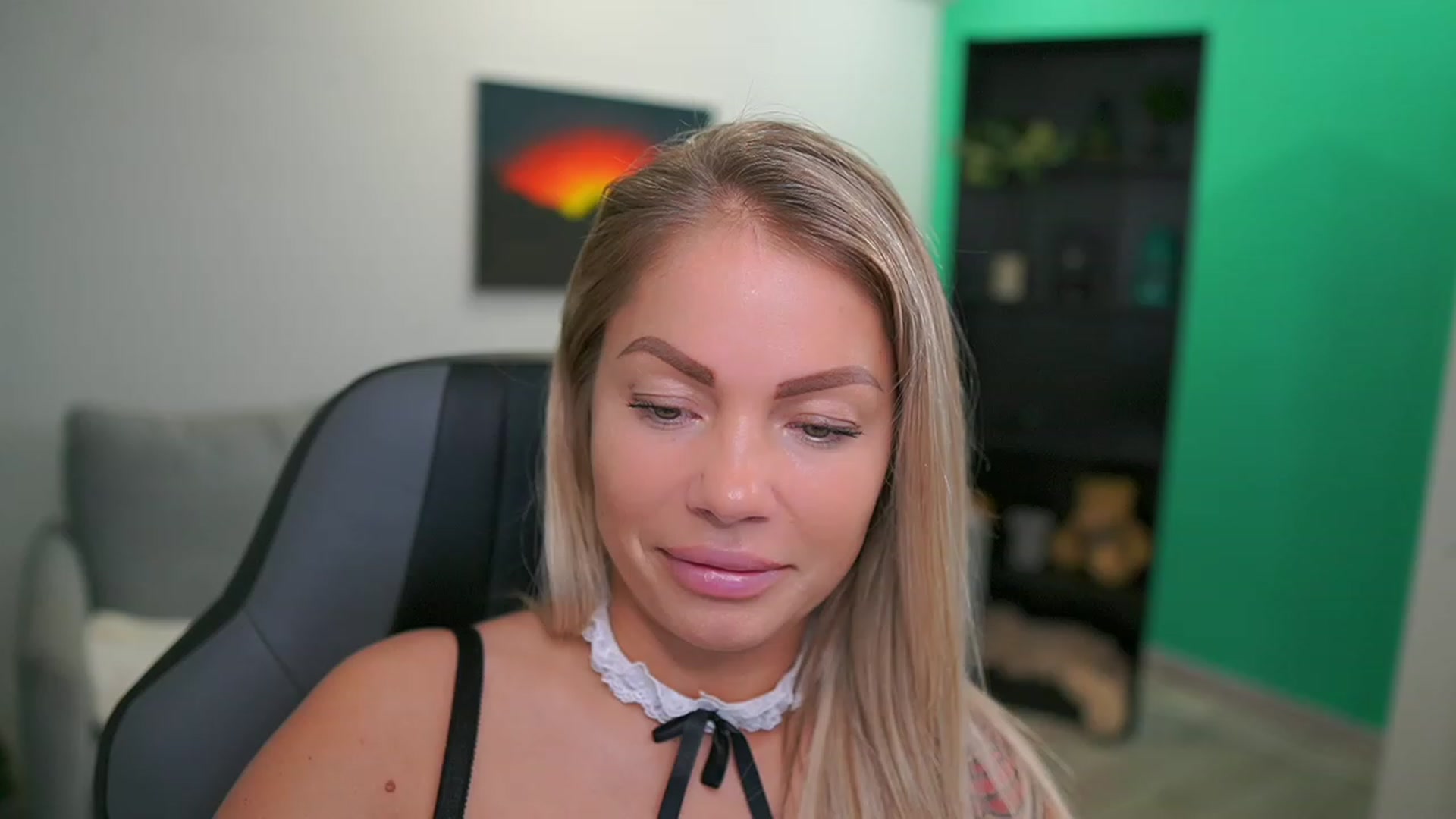 Gallery image thumbnail from MissySlapalot's myfreecams stream on, 01/25/2023, 17:22 image 16 of 20
