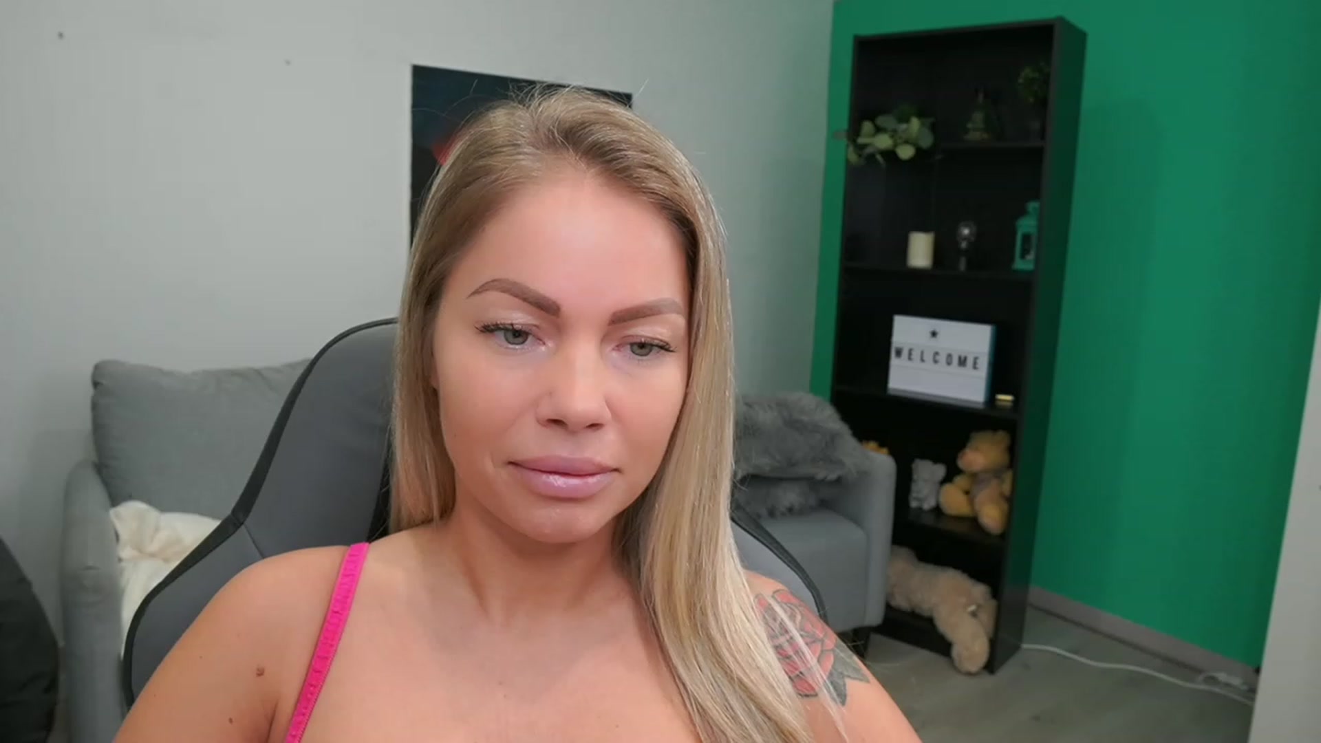 Gallery image thumbnail from MissySlapalot's myfreecams stream on, 02/01/2023, 09:09 image 18 of 20