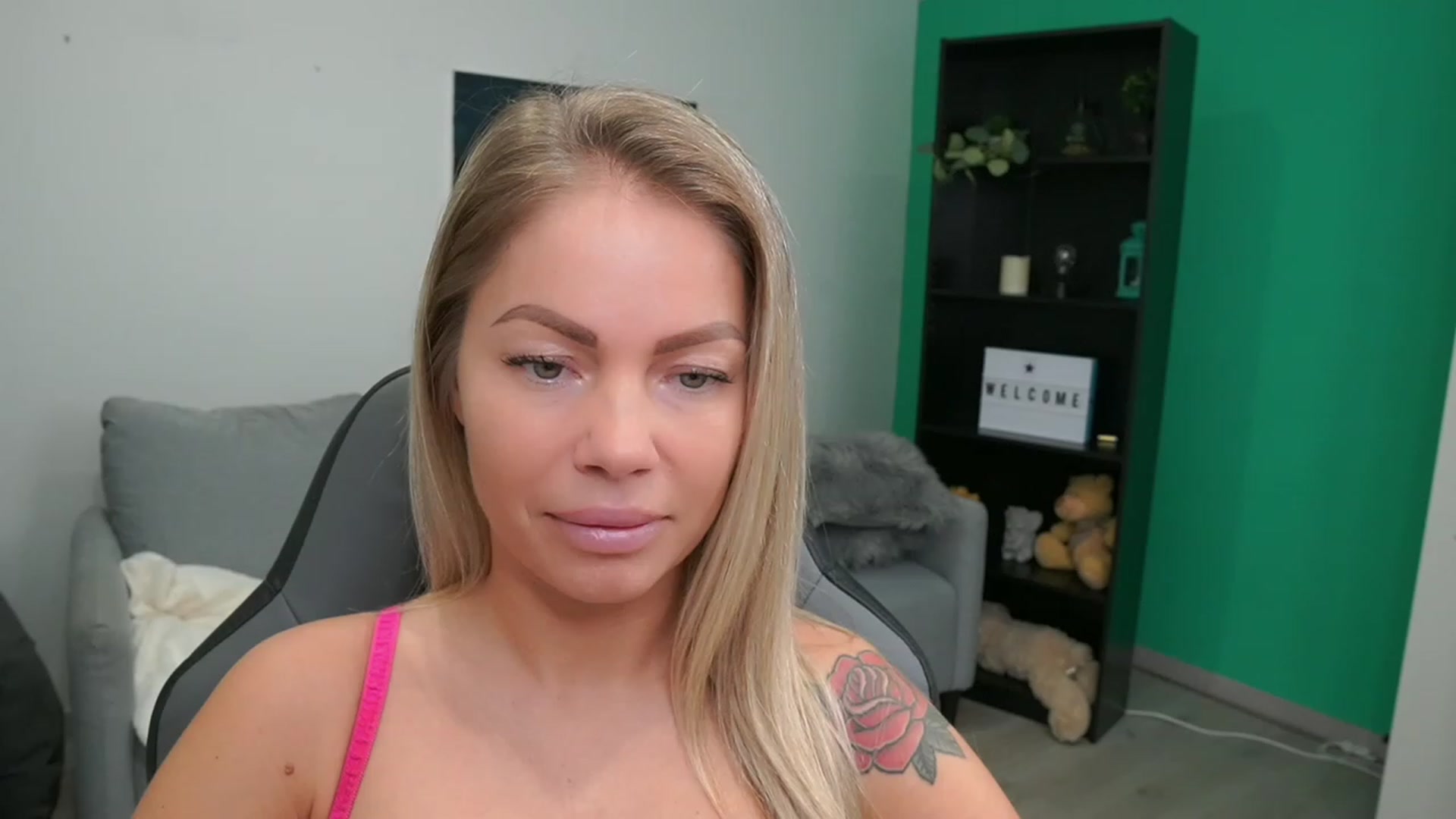 Gallery image thumbnail from MissySlapalot's myfreecams stream on, 02/01/2023, 09:09 image 15 of 20