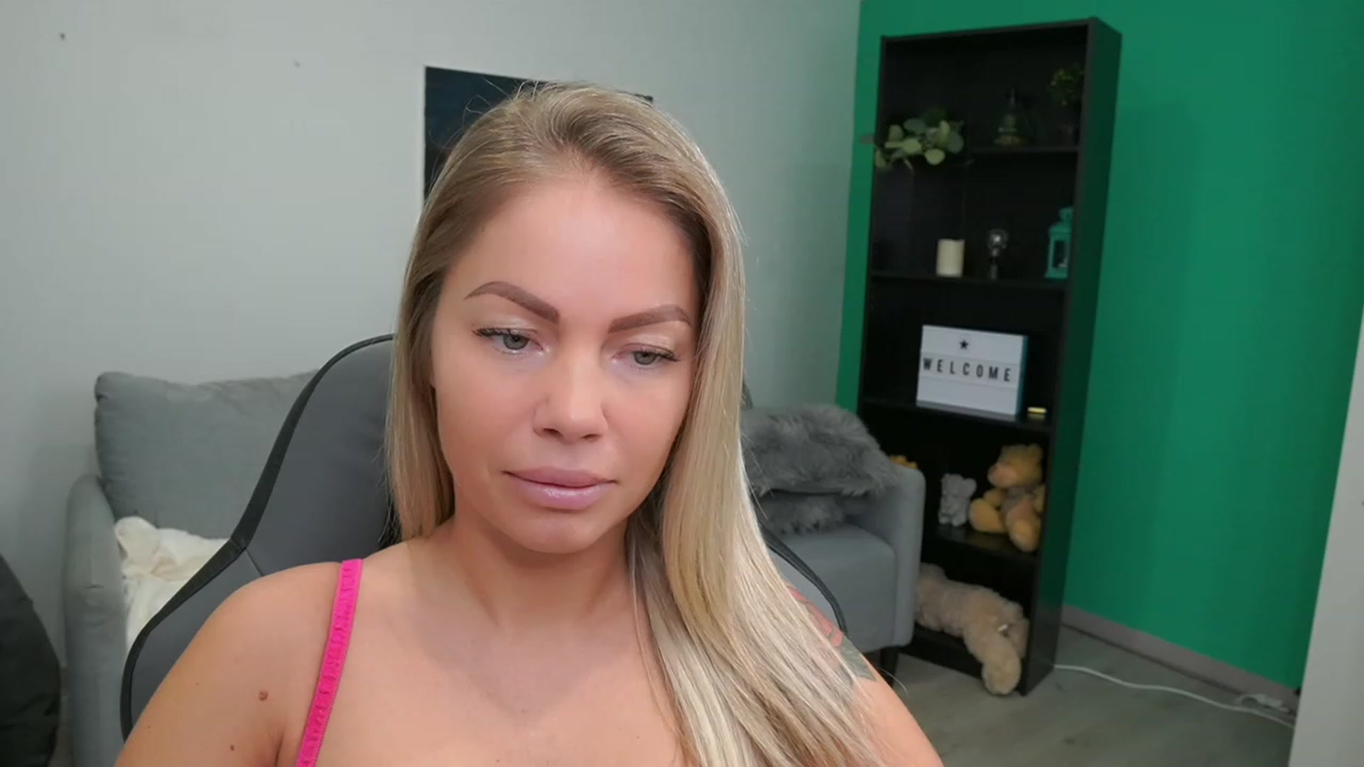 Gallery image thumbnail from MissySlapalot's myfreecams stream on, 02/01/2023, 09:09 image 7 of 20