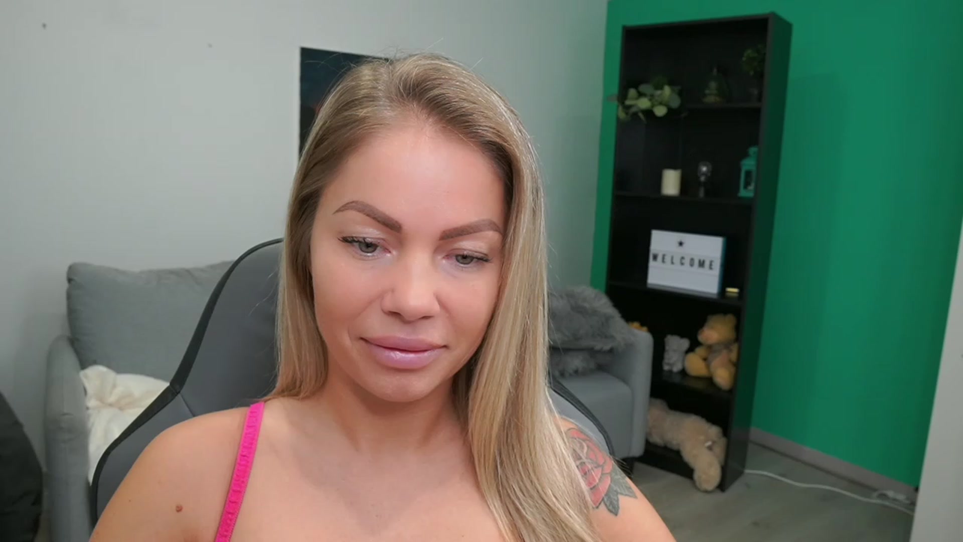 Gallery image thumbnail from MissySlapalot's myfreecams stream on, 02/01/2023, 09:09 image 14 of 20