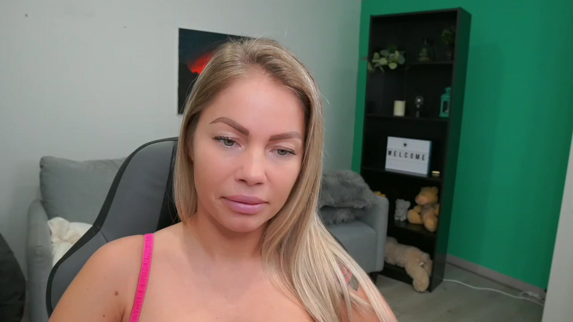 Gallery image thumbnail from MissySlapalot's myfreecams stream on, 02/01/2023, 10:30 image 11 of 20