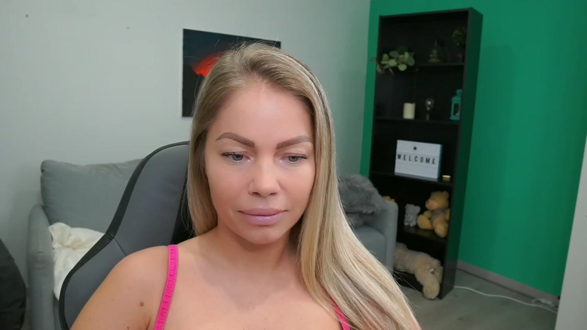 Gallery image thumbnail from MissySlapalot's myfreecams stream on, 02/01/2023, 10:30 image 1 of 20
