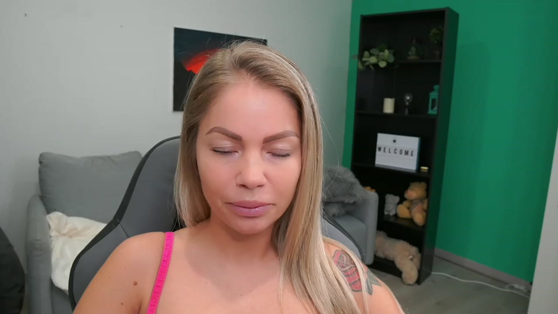 Gallery image thumbnail from MissySlapalot's myfreecams stream on, 02/01/2023, 10:30 image 2 of 20