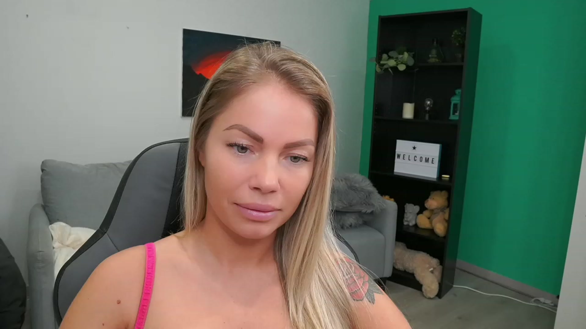 Gallery image thumbnail from MissySlapalot's myfreecams stream on, 02/01/2023, 11:16 image 2 of 20