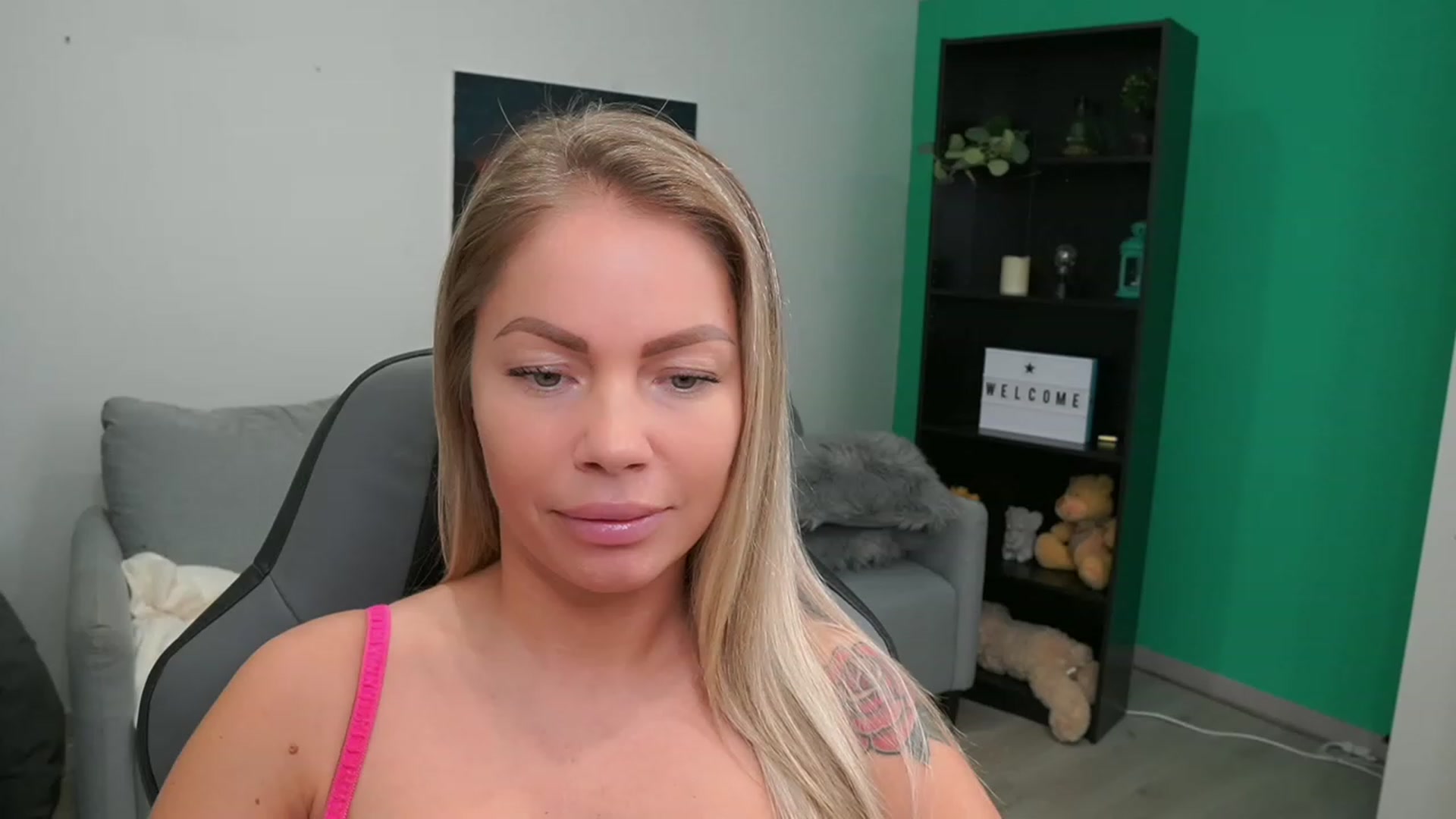 Gallery image thumbnail from MissySlapalot's myfreecams stream on, 02/01/2023, 11:16 image 13 of 20