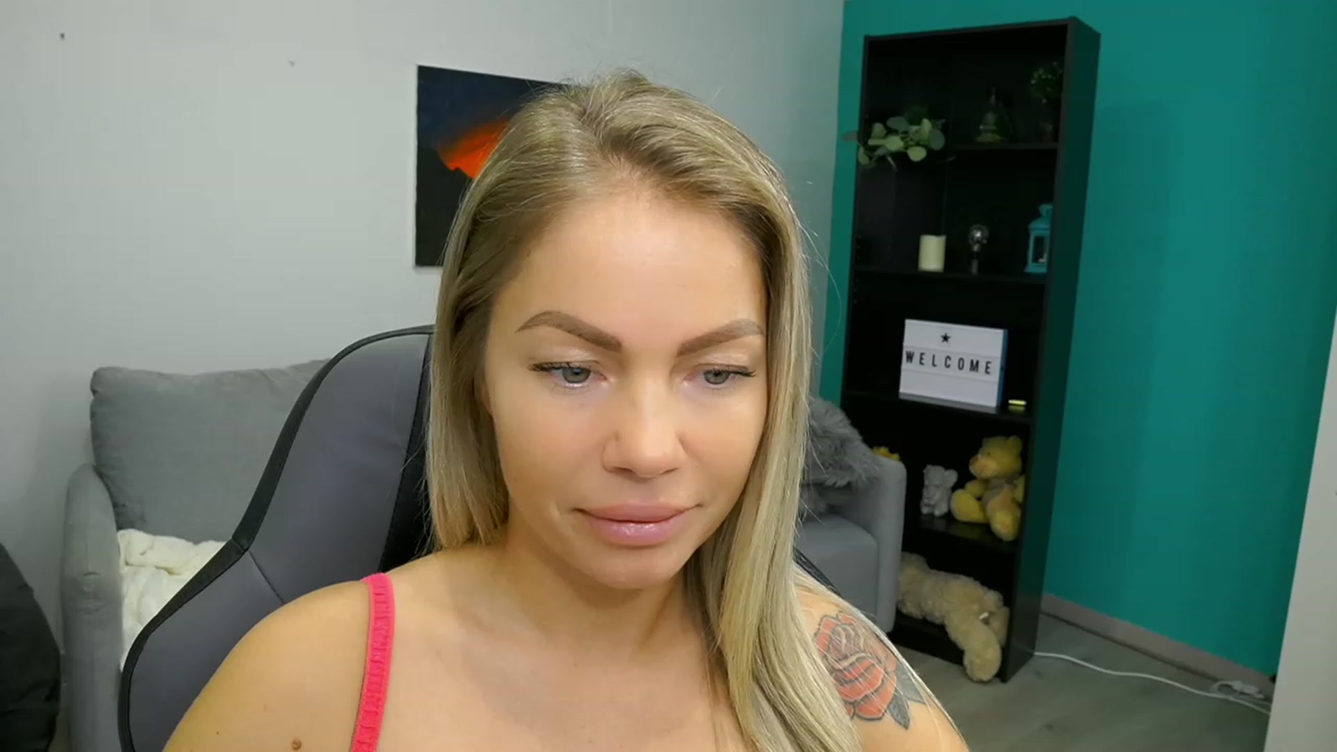 Gallery image thumbnail from MissySlapalot's myfreecams stream on, 02/01/2023, 12:48 image 14 of 20