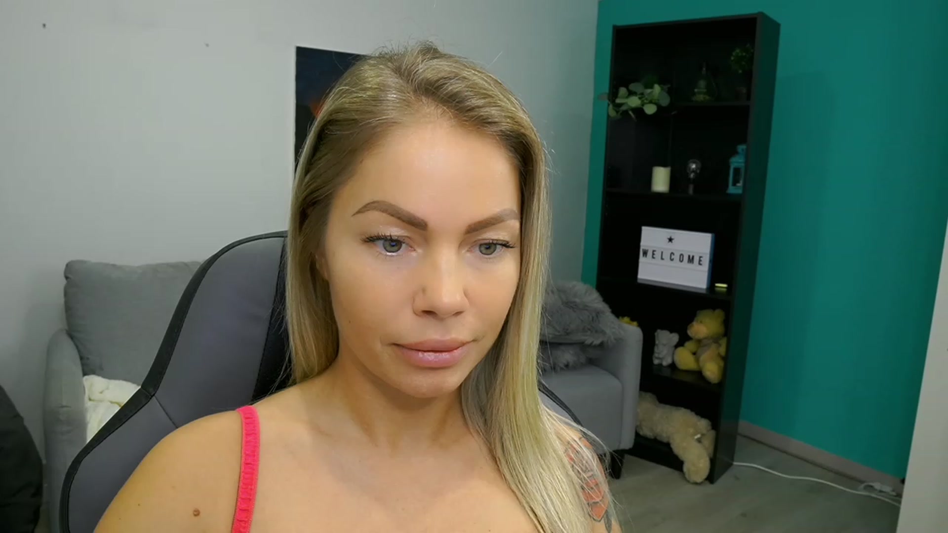Gallery image thumbnail from MissySlapalot's myfreecams stream on, 02/01/2023, 12:48 image 13 of 20