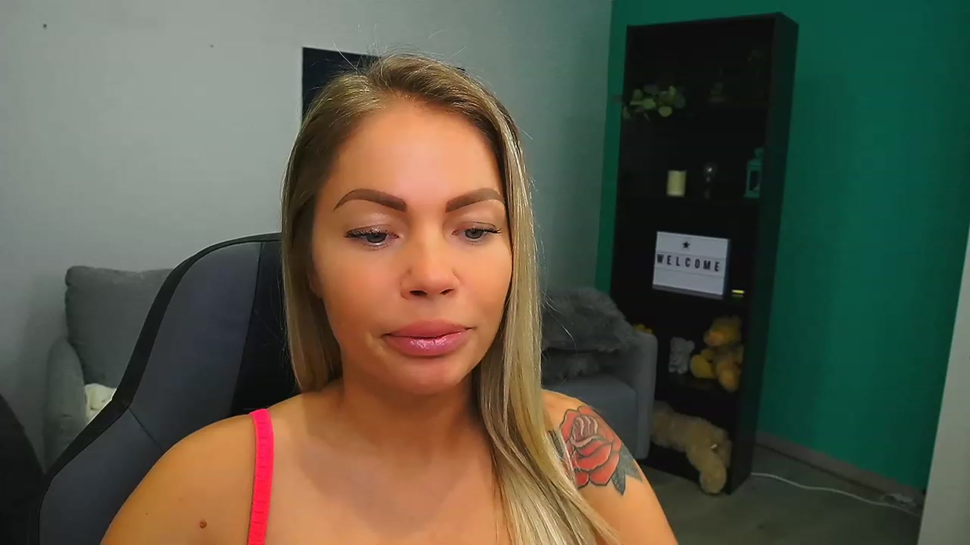 Gallery image thumbnail from MissySlapalot's myfreecams stream on, 02/01/2023, 12:48 image 12 of 20