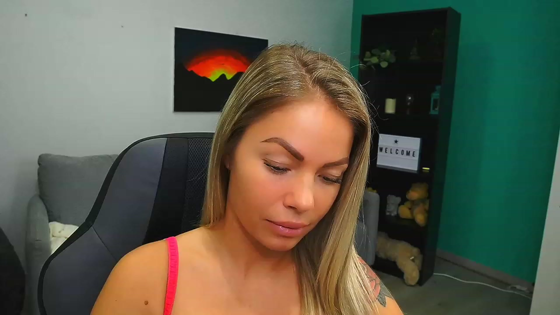 Gallery image thumbnail from MissySlapalot's myfreecams stream on, 02/01/2023, 12:48 image 8 of 20