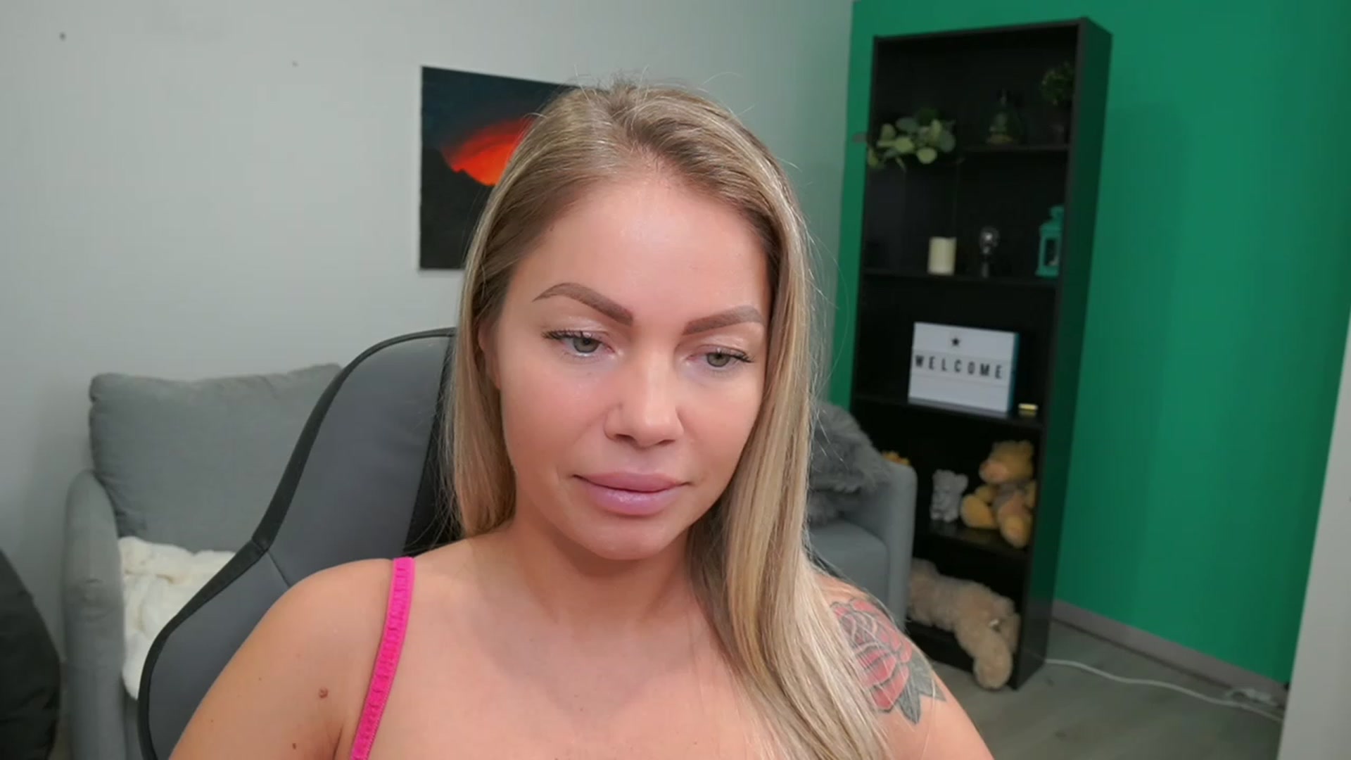 Gallery image thumbnail from MissySlapalot's myfreecams stream on, 02/01/2023, 12:48 image 3 of 20