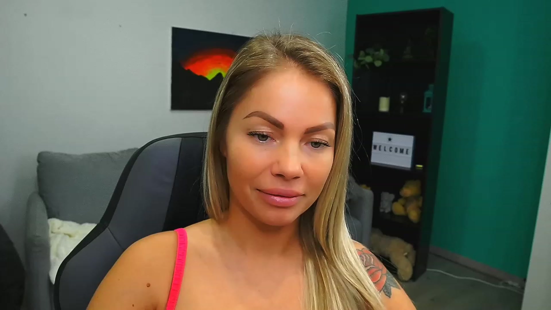 Gallery image thumbnail from MissySlapalot's myfreecams stream on, 02/01/2023, 12:48 image 10 of 20