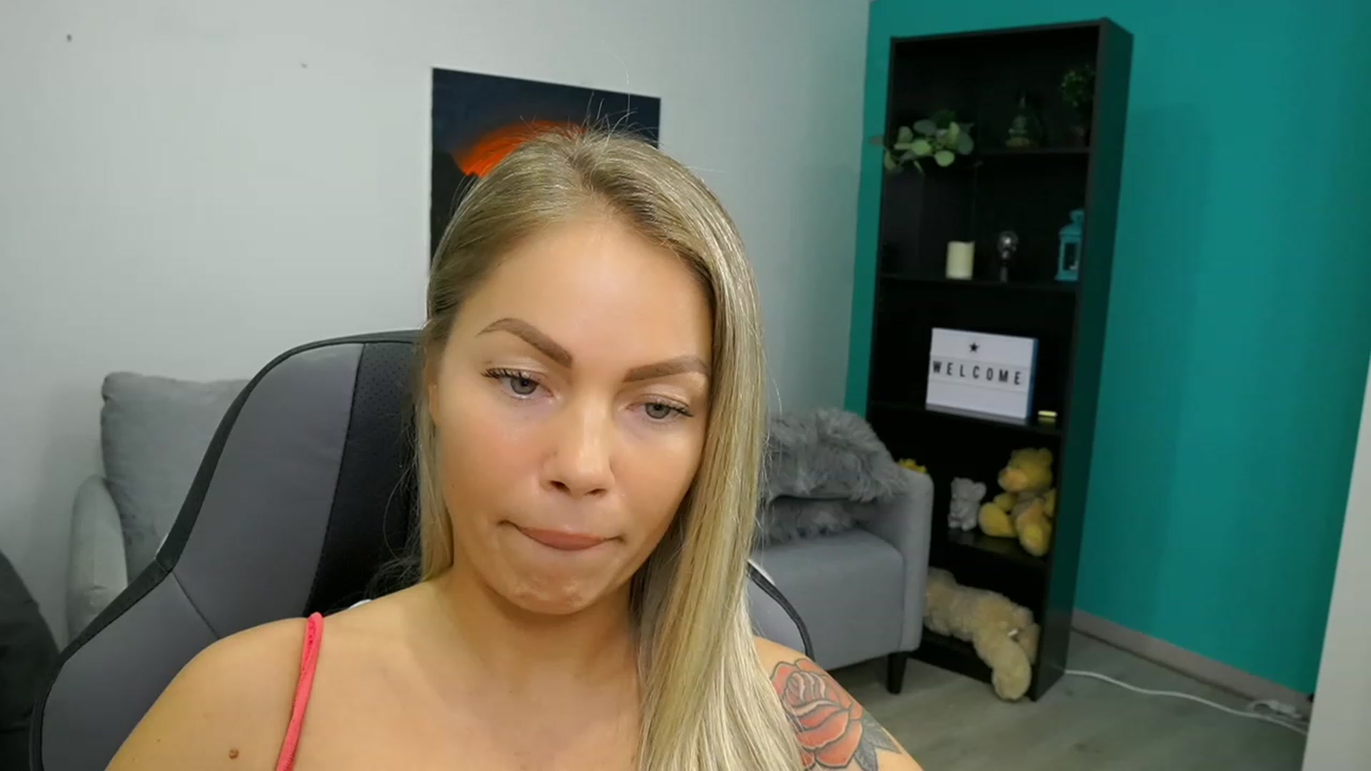 Gallery image thumbnail from MissySlapalot's myfreecams stream on, 02/01/2023, 17:49 image 20 of 20