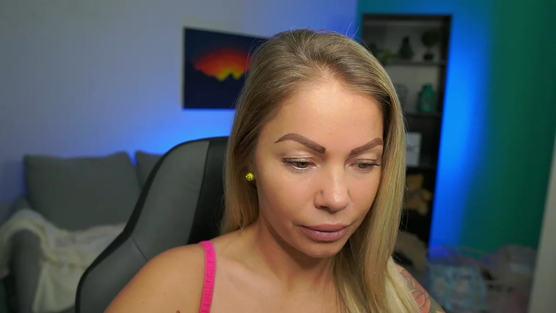 Gallery image thumbnail from MissySlapalot's myfreecams stream on, 02/06/2023, 10:33 image 9 of 20