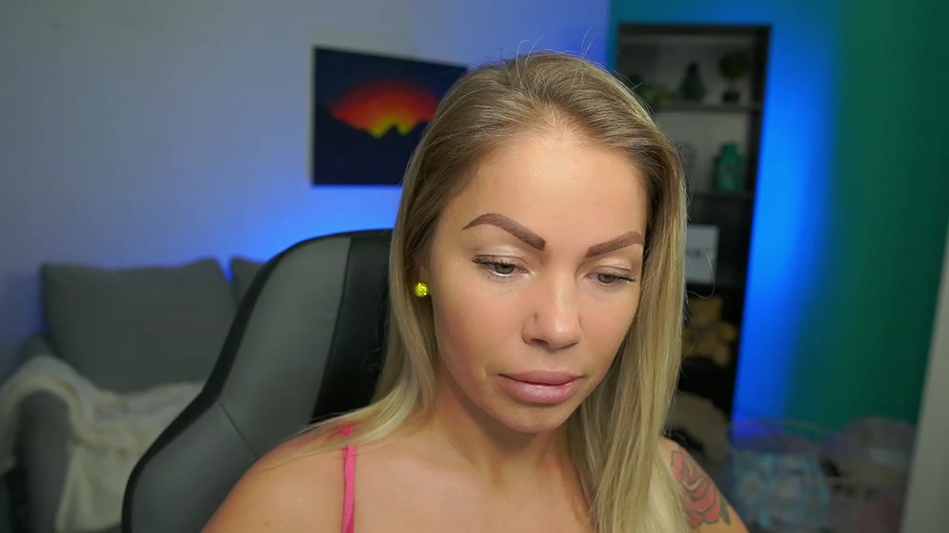 Gallery image thumbnail from MissySlapalot's myfreecams stream on, 02/06/2023, 10:33 image 1 of 20