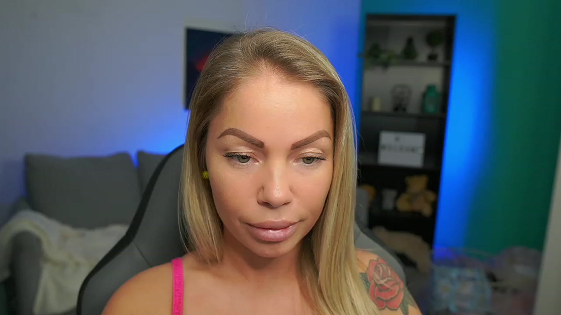 Gallery image thumbnail from MissySlapalot's myfreecams stream on, 02/06/2023, 10:33 image 20 of 20