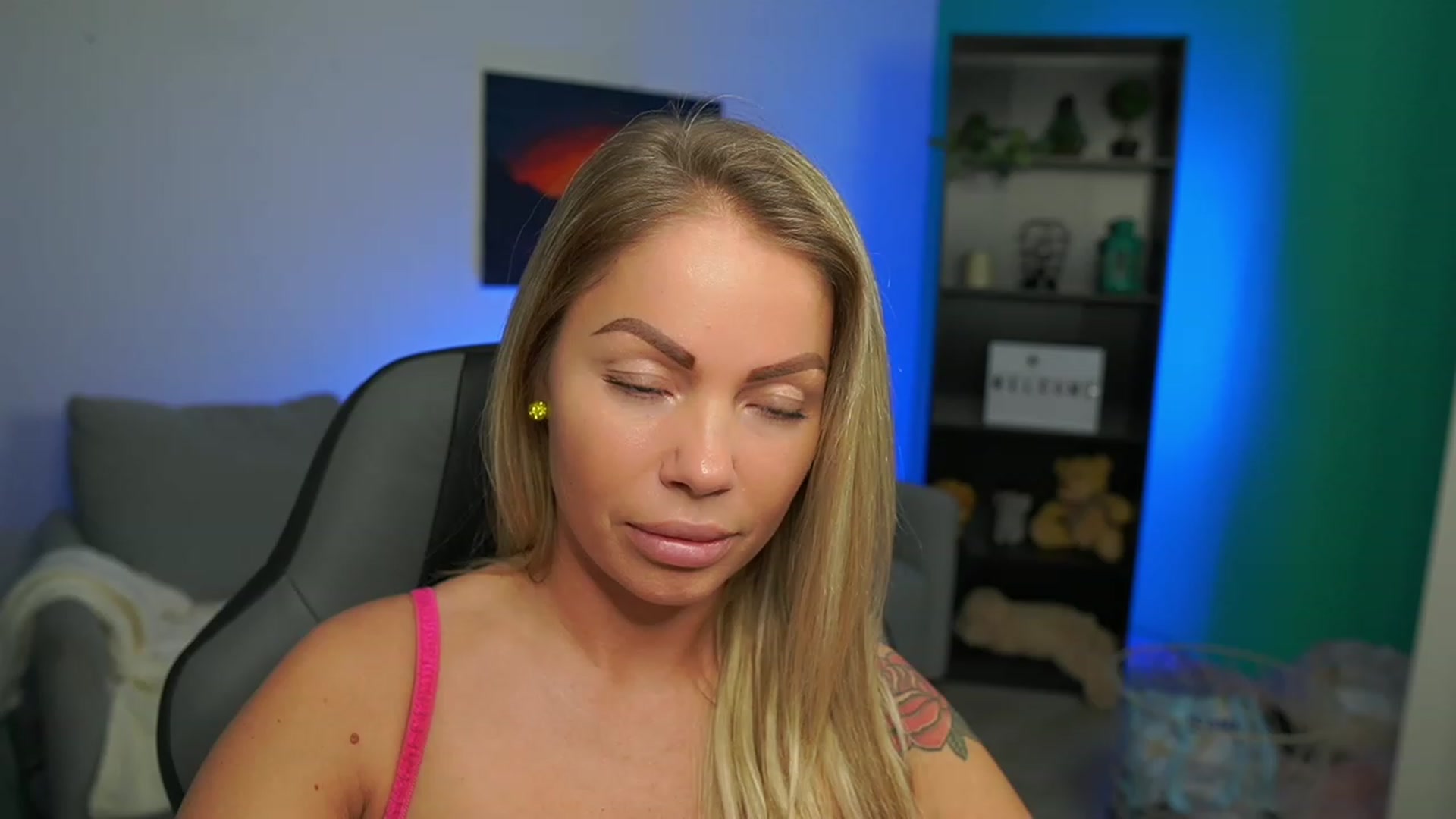 Gallery image thumbnail from MissySlapalot's myfreecams stream on, 02/06/2023, 14:23 image 18 of 20