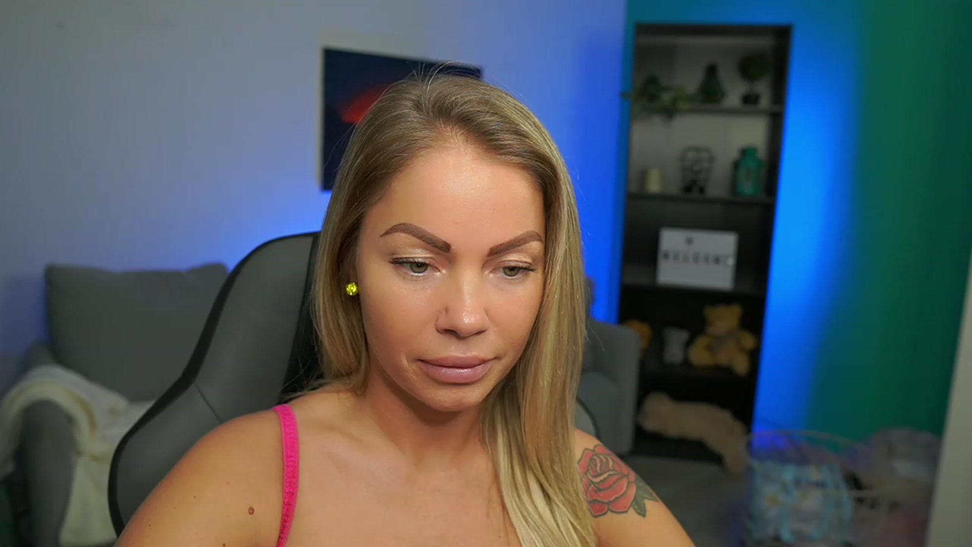 Gallery image thumbnail from MissySlapalot's myfreecams stream on, 02/06/2023, 14:23 image 17 of 20