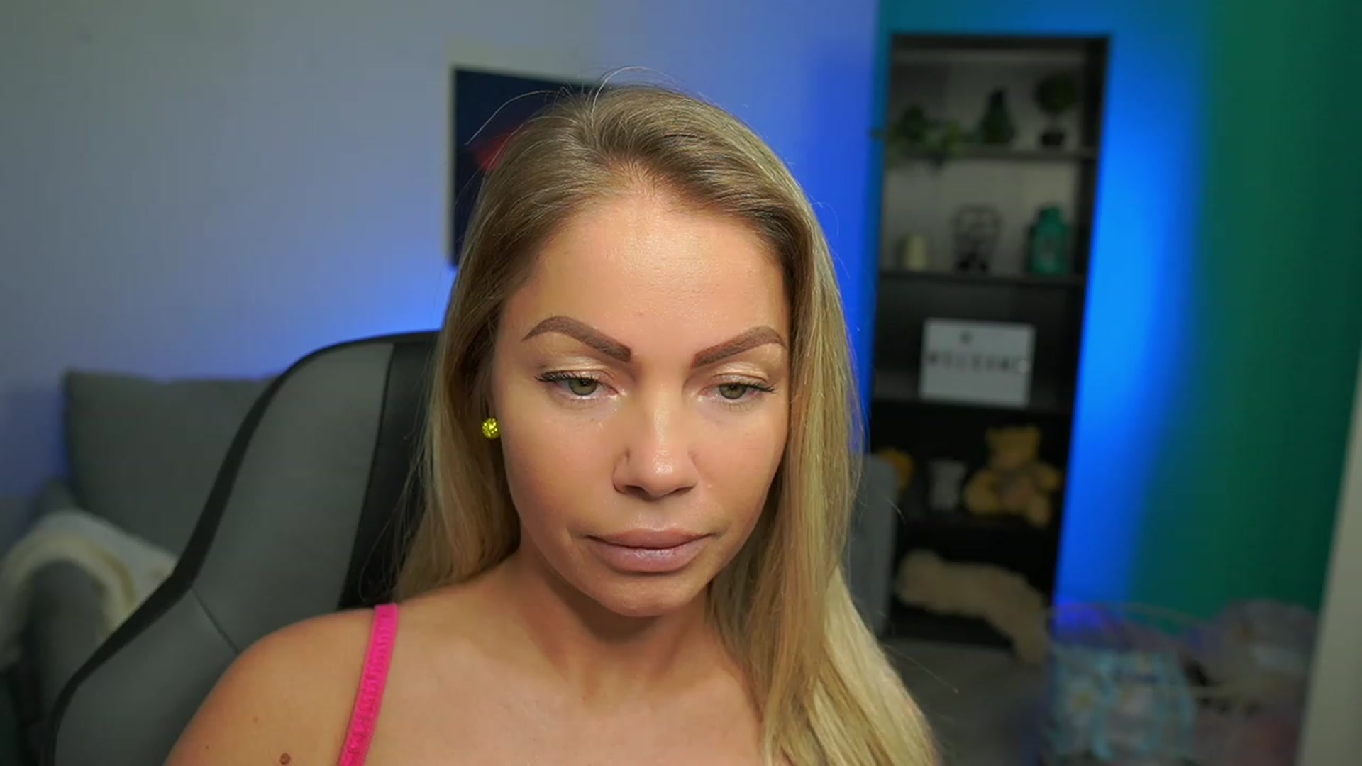 Gallery image thumbnail from MissySlapalot's myfreecams stream on, 02/06/2023, 14:23 image 12 of 20