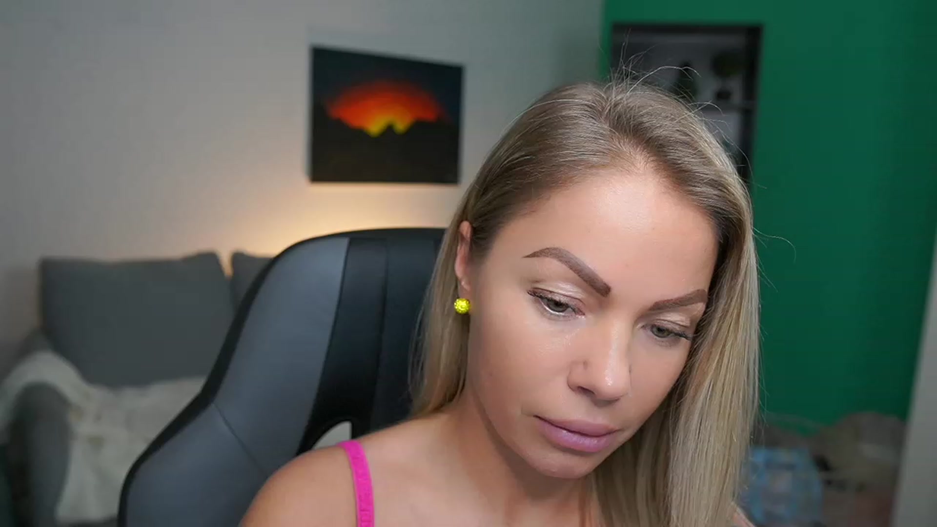Gallery image thumbnail from MissySlapalot's myfreecams stream on, 02/06/2023, 17:03 image 1 of 20