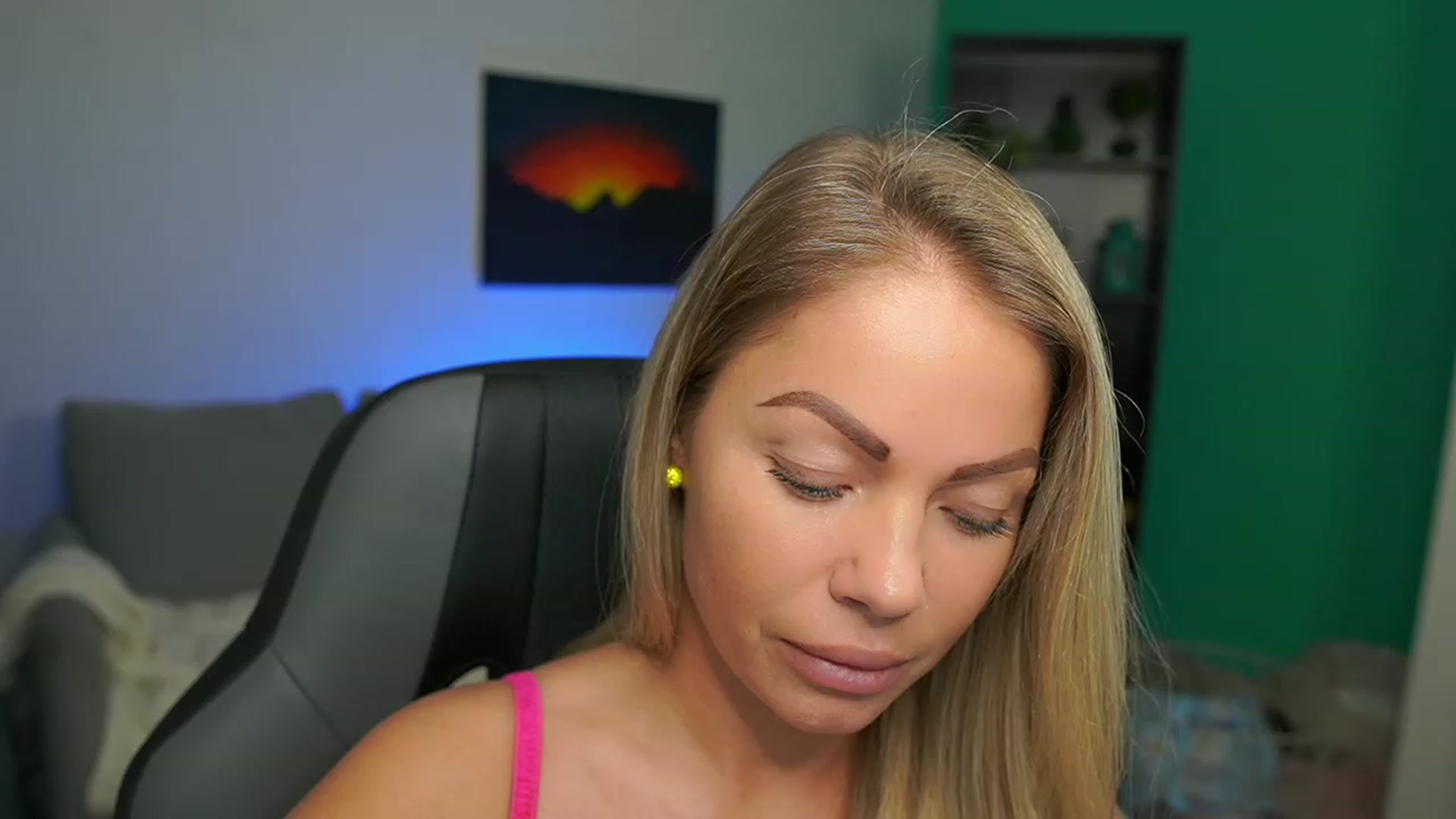 Gallery image thumbnail from MissySlapalot's myfreecams stream on, 02/06/2023, 17:03 image 2 of 20