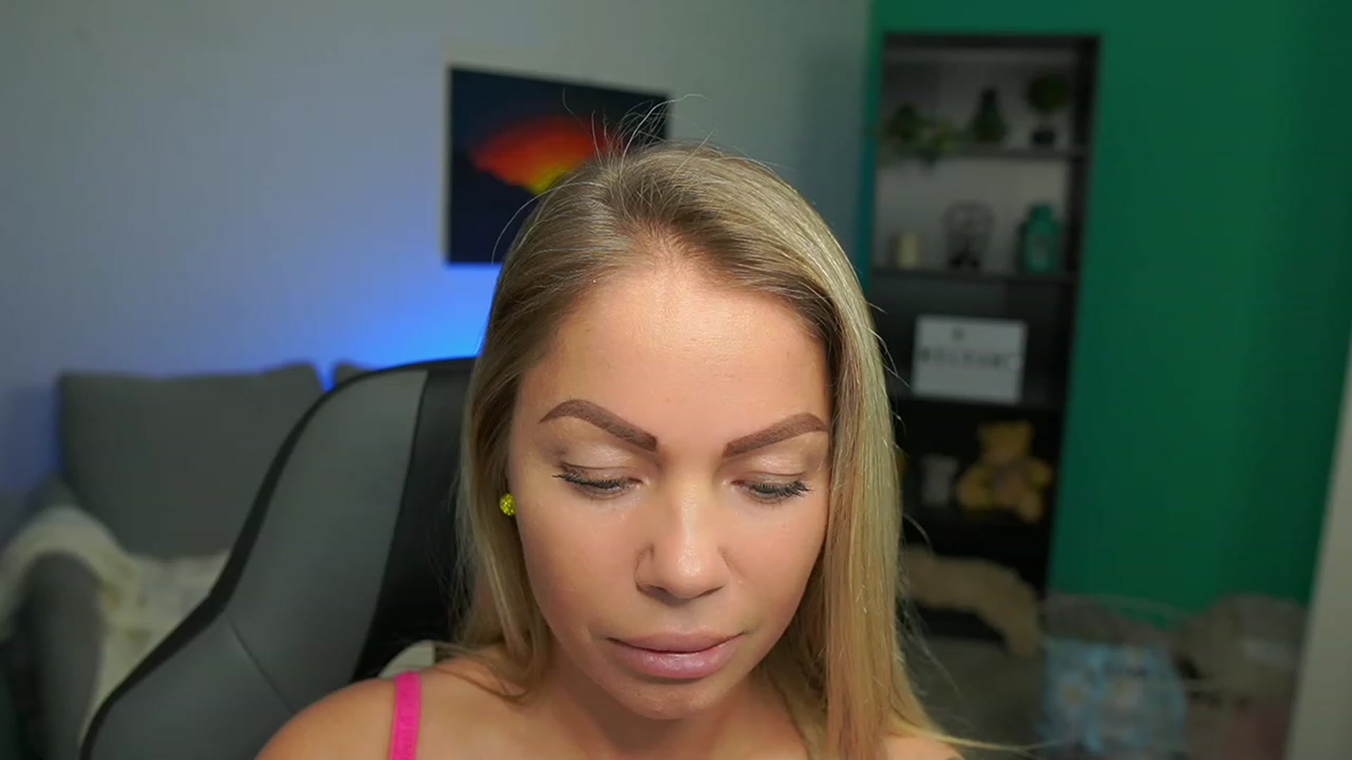 Gallery image thumbnail from MissySlapalot's myfreecams stream on, 02/06/2023, 17:03 image 6 of 20