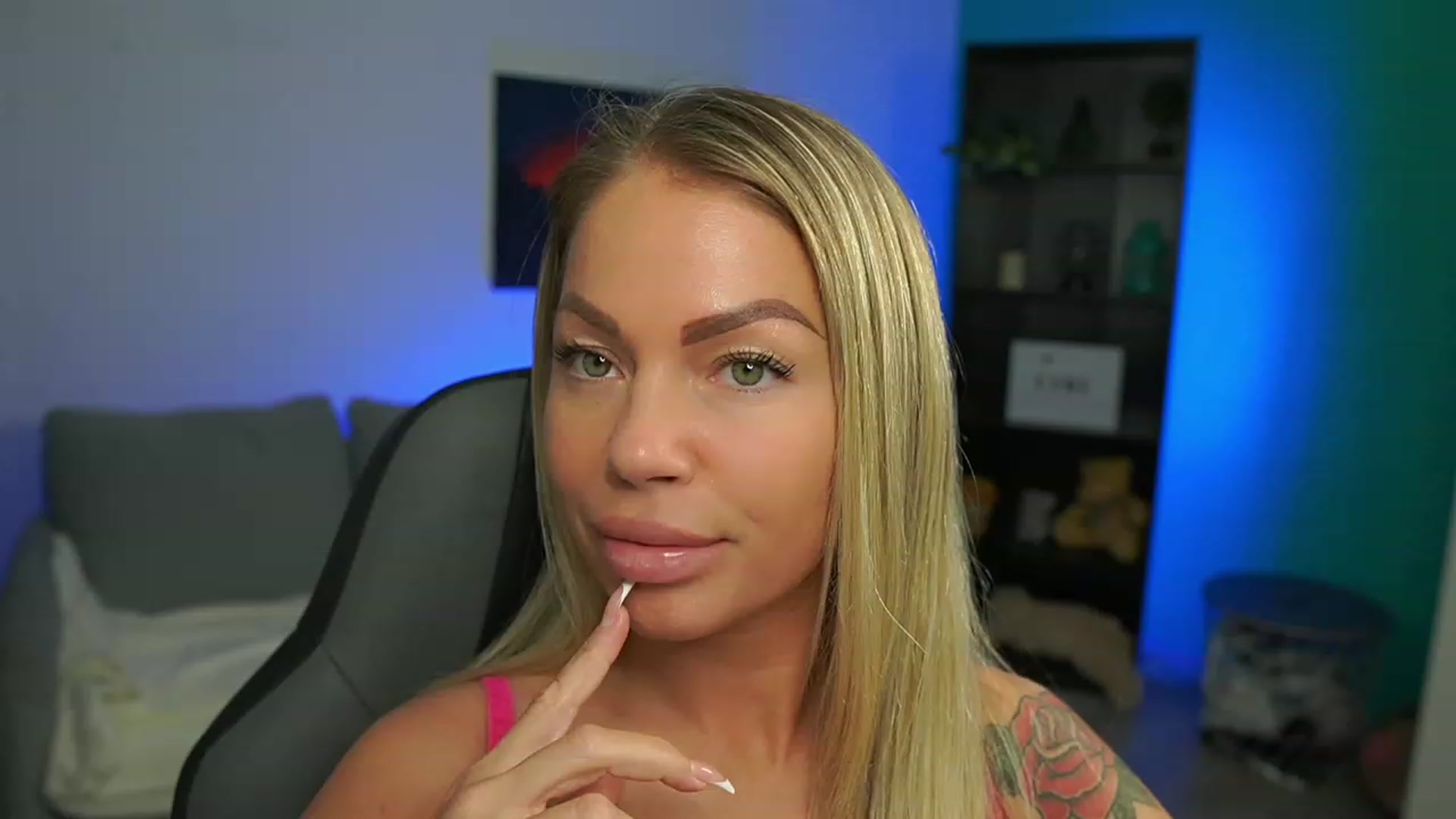 Gallery image thumbnail from MissySlapalot's myfreecams stream on, 02/09/2023, 18:00 image 17 of 20