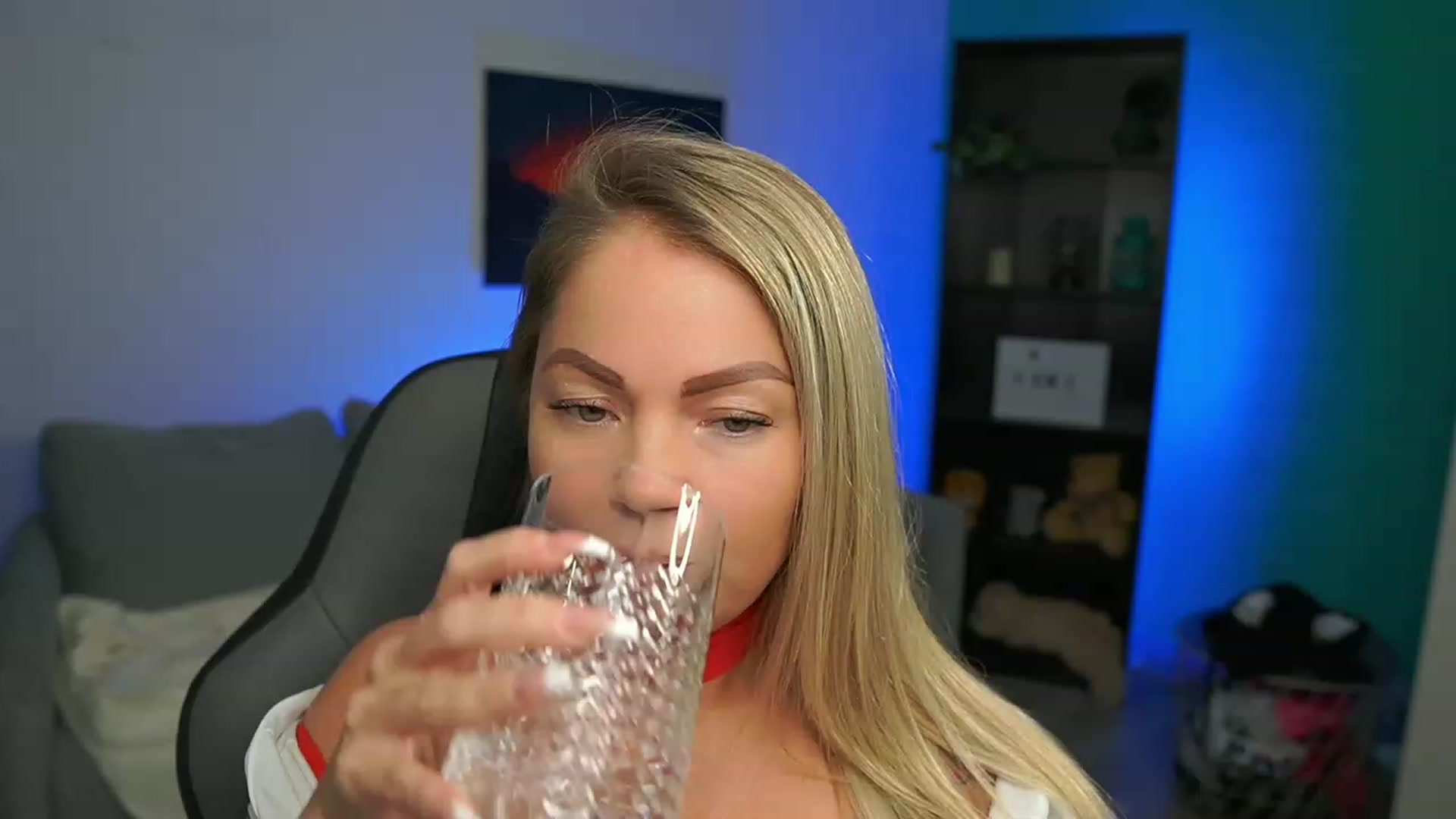 Gallery image thumbnail from MissySlapalot's myfreecams stream on, 02/13/2023, 11:18 image 11 of 20