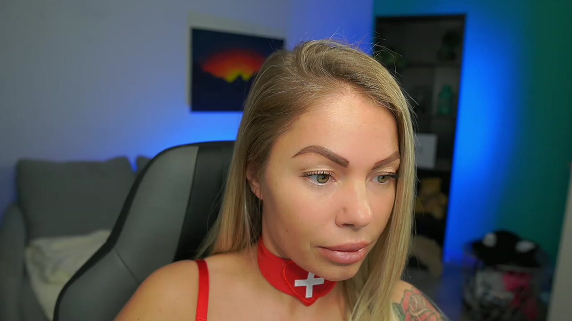 Gallery image thumbnail from MissySlapalot's myfreecams stream on, 02/13/2023, 14:20 image 12 of 20