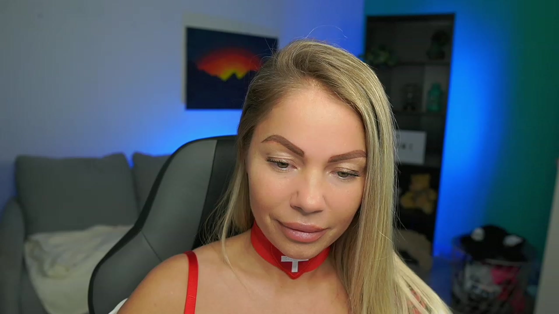 Gallery image thumbnail from MissySlapalot's myfreecams stream on, 02/13/2023, 14:20 image 7 of 20