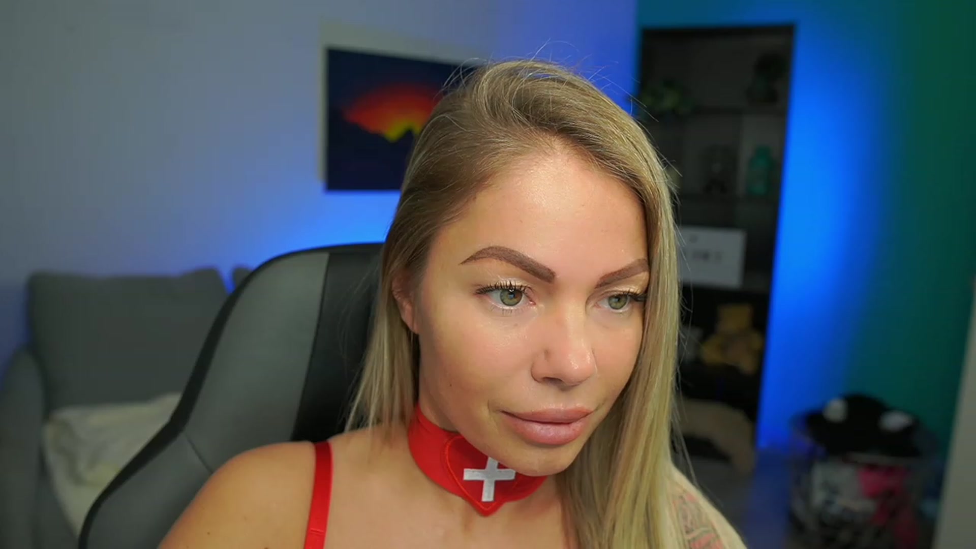 Gallery image thumbnail from MissySlapalot's myfreecams stream on, 02/13/2023, 14:20 image 11 of 20