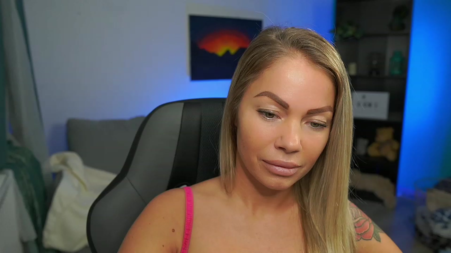 Gallery image thumbnail from MissySlapalot's myfreecams stream on, 02/15/2023, 10:48 image 18 of 20