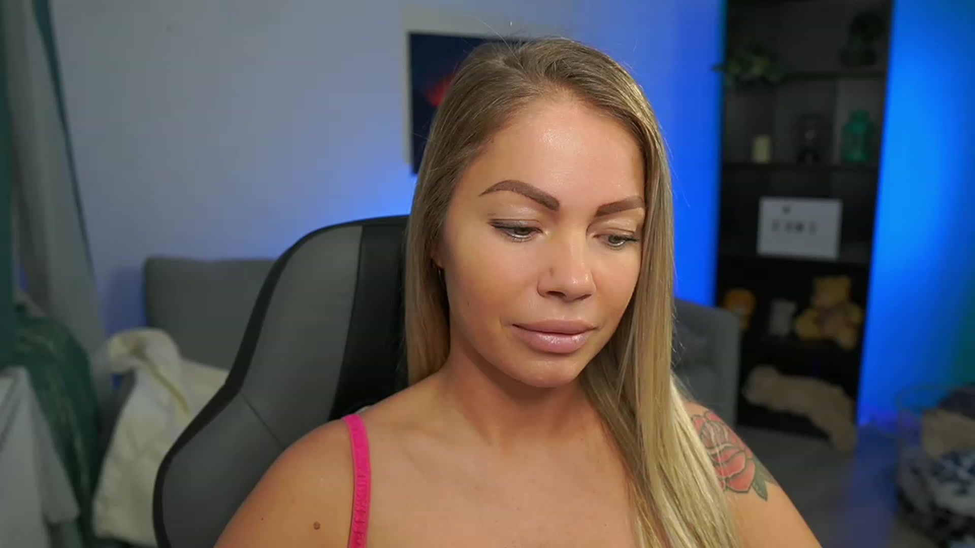 Gallery image thumbnail from MissySlapalot's myfreecams stream on, 02/15/2023, 10:48 image 17 of 20