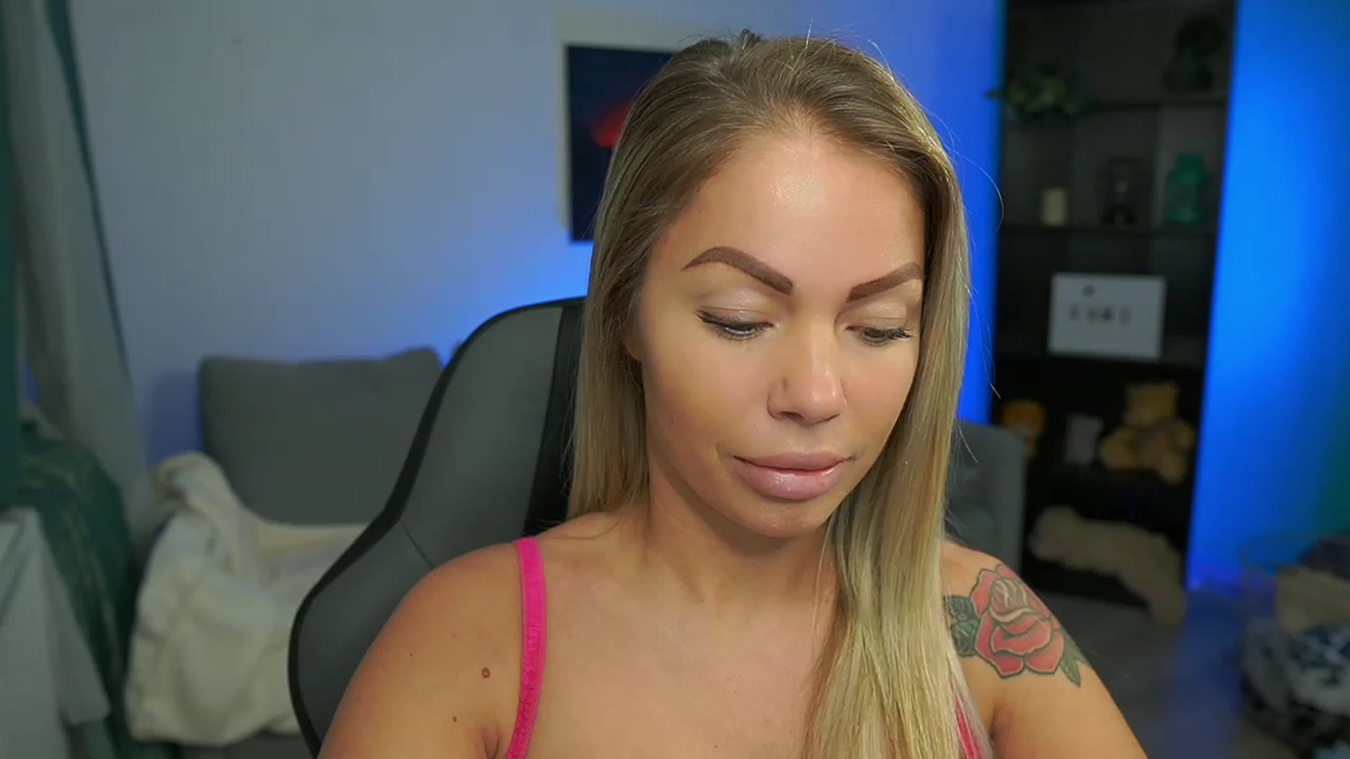 Gallery image thumbnail from MissySlapalot's myfreecams stream on, 02/15/2023, 10:48 image 4 of 20