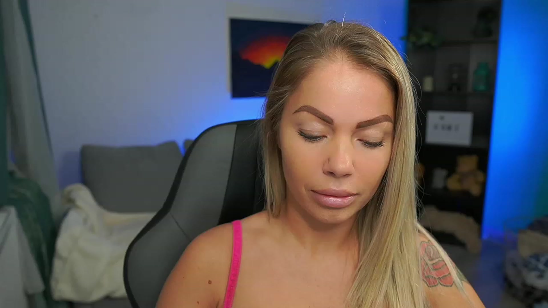 Gallery image thumbnail from MissySlapalot's myfreecams stream on, 02/15/2023, 10:48 image 2 of 20