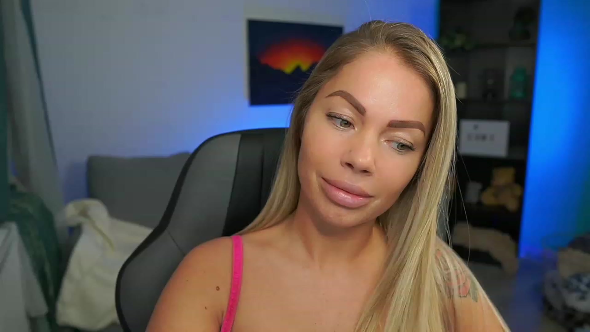 Gallery image thumbnail from MissySlapalot's myfreecams stream on, 02/15/2023, 11:09 image 16 of 20
