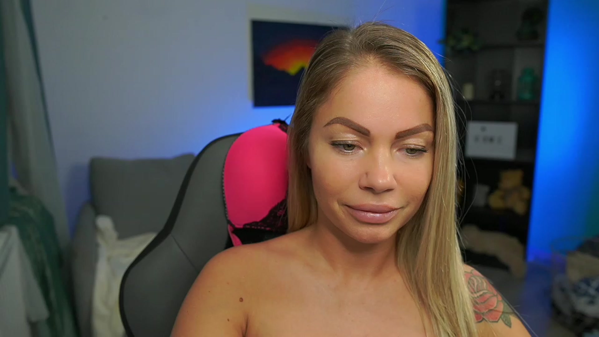 Gallery image thumbnail from MissySlapalot's myfreecams stream on, 02/15/2023, 14:36 image 17 of 20