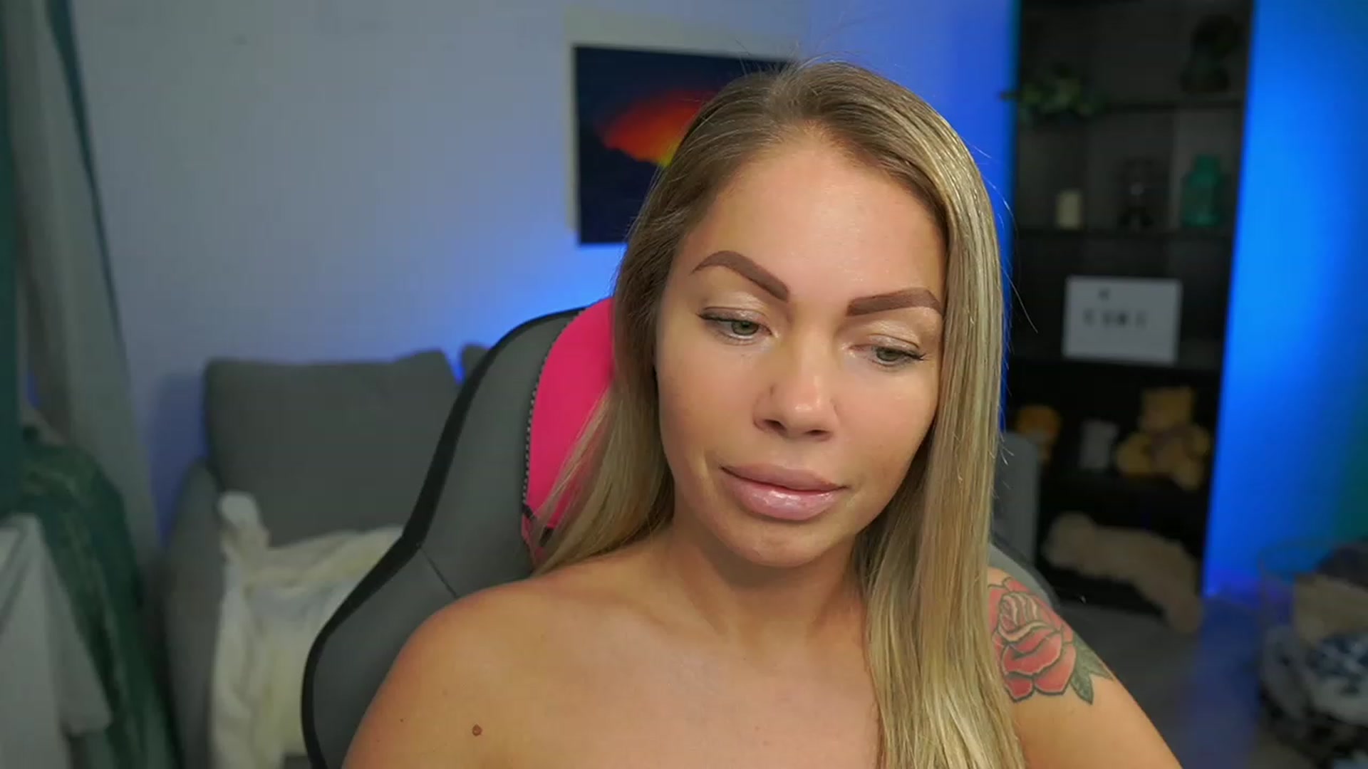 Gallery image thumbnail from MissySlapalot's myfreecams stream on, 02/15/2023, 14:36 image 14 of 20