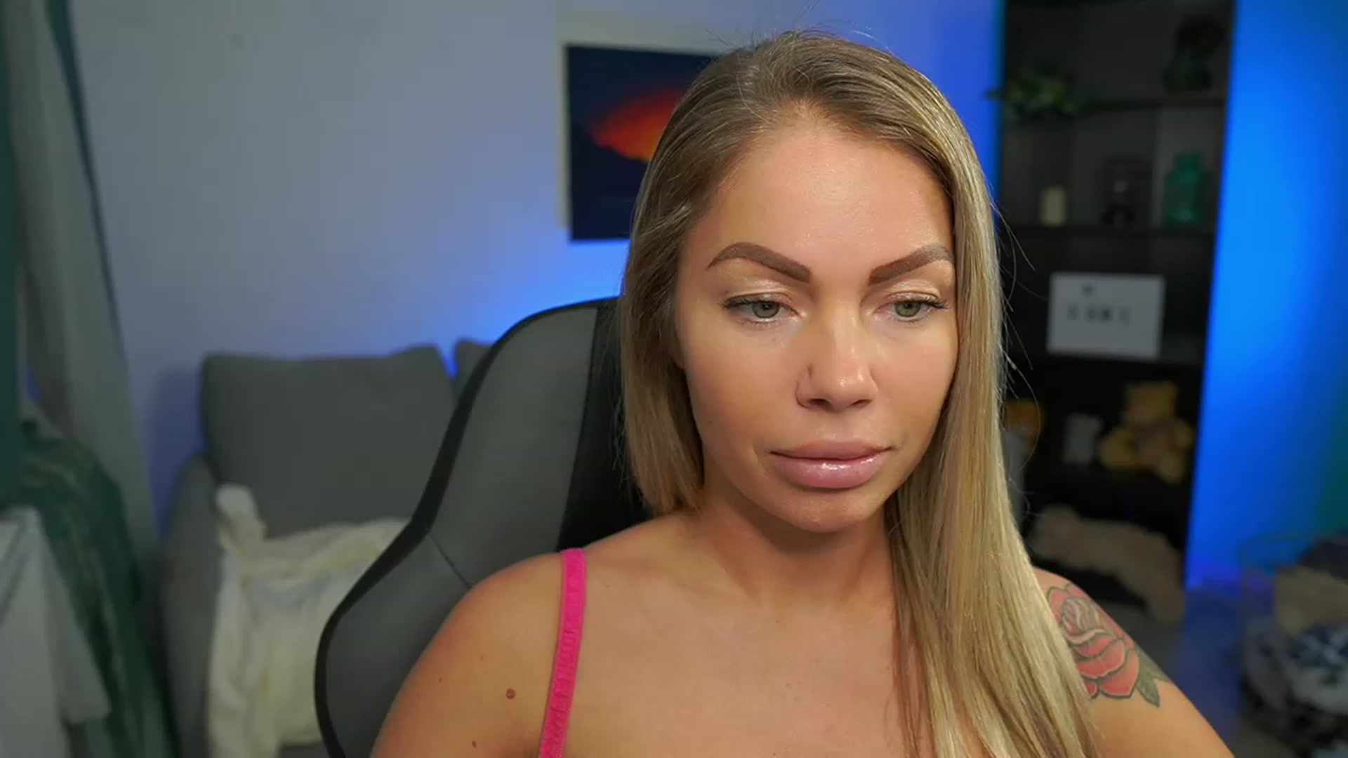Gallery image thumbnail from MissySlapalot's myfreecams stream on, 02/15/2023, 14:36 image 9 of 20