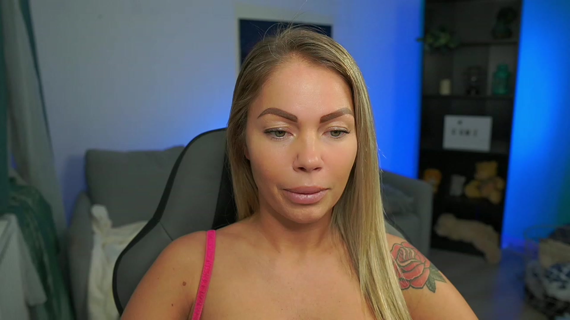 Gallery image thumbnail from MissySlapalot's myfreecams stream on, 02/15/2023, 14:36 image 3 of 20