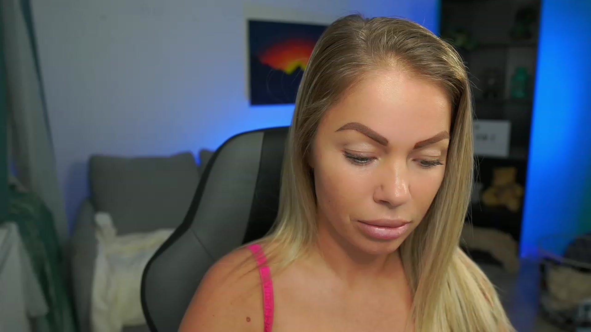 Gallery image thumbnail from MissySlapalot's myfreecams stream on, 02/15/2023, 17:21 image 1 of 20