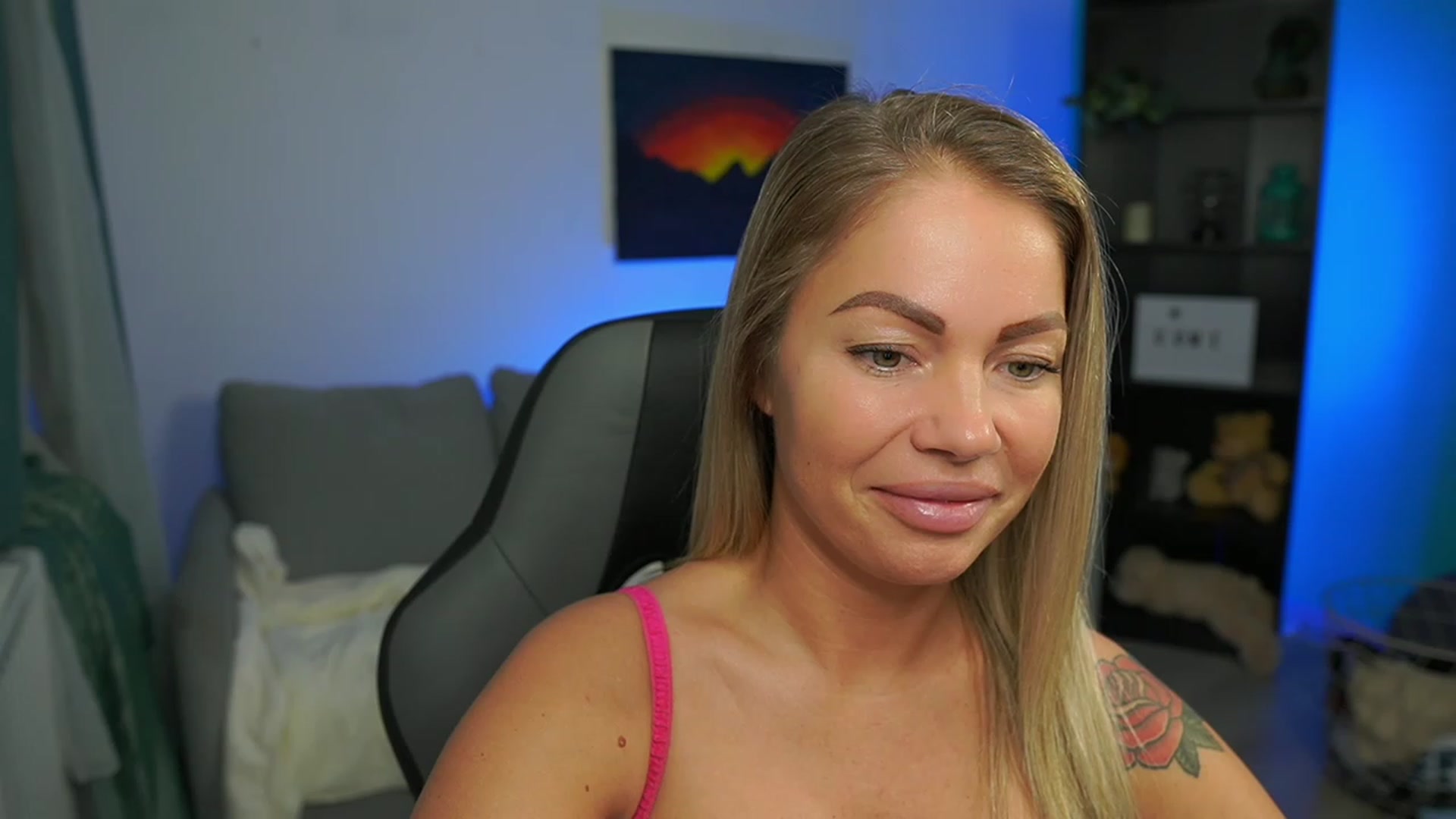 Gallery image thumbnail from MissySlapalot's myfreecams stream on, 02/15/2023, 17:21 image 4 of 20