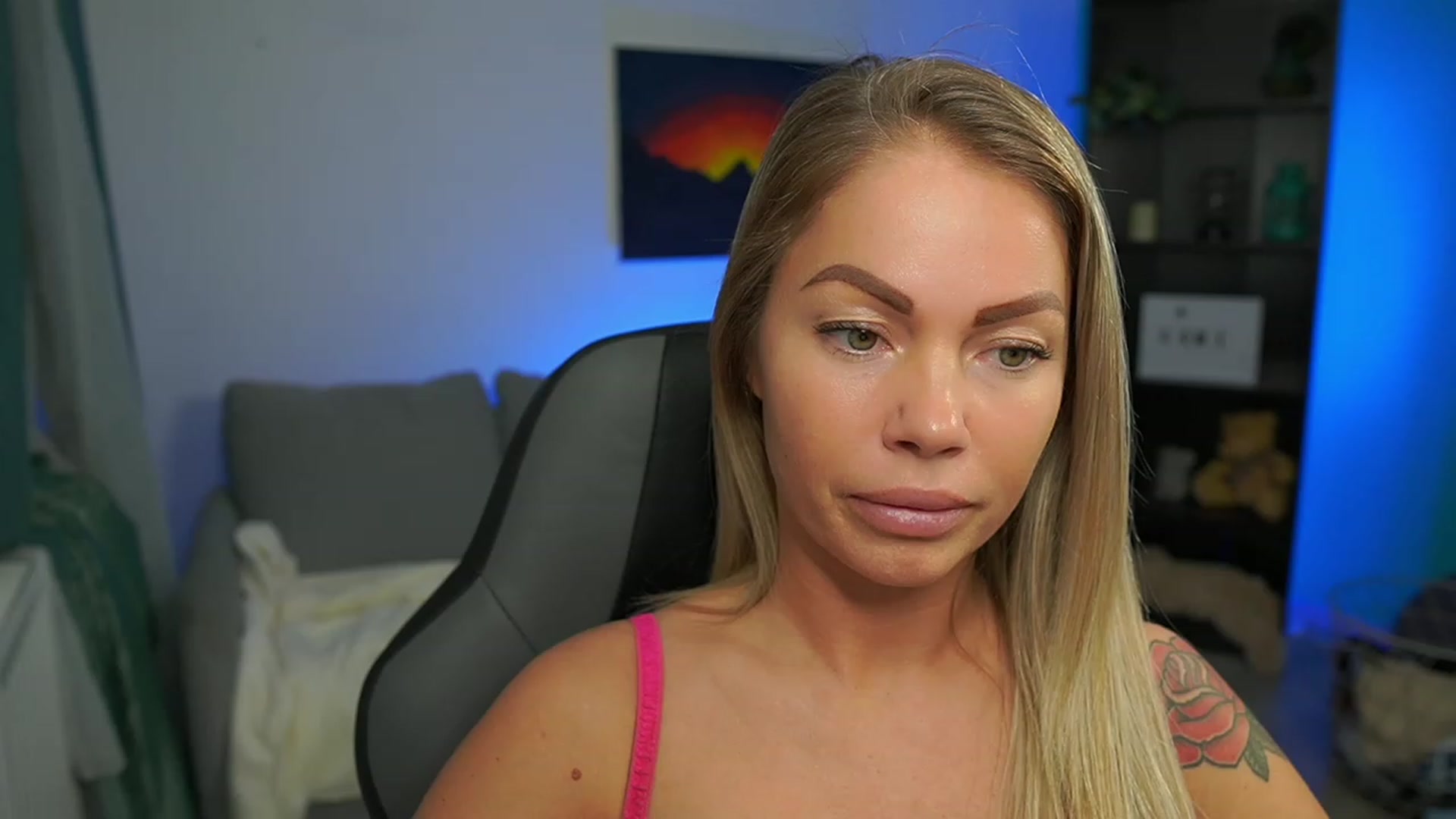 Gallery image thumbnail from MissySlapalot's myfreecams stream on, 02/15/2023, 17:21 image 19 of 20