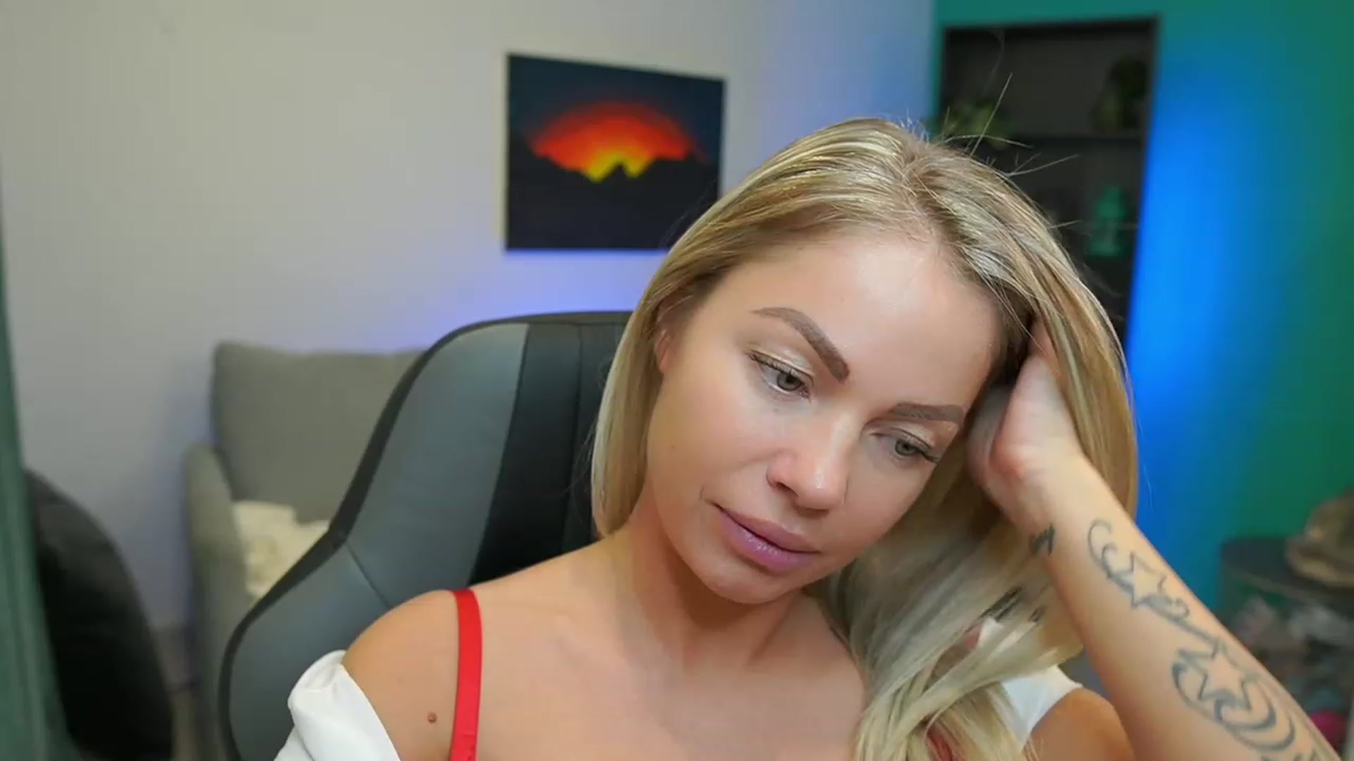 Gallery image thumbnail from MissySlapalot's myfreecams stream on, 02/20/2023, 17:36 image 14 of 20