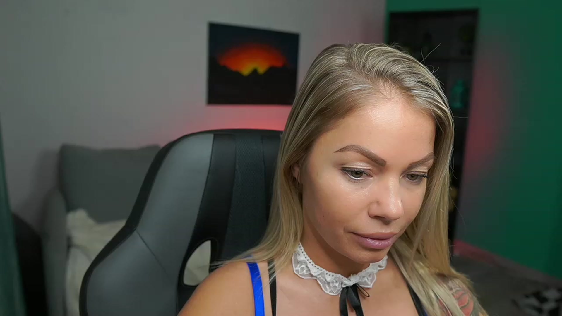 Gallery image thumbnail from MissySlapalot's myfreecams stream on, 02/23/2023, 16:36 image 17 of 20