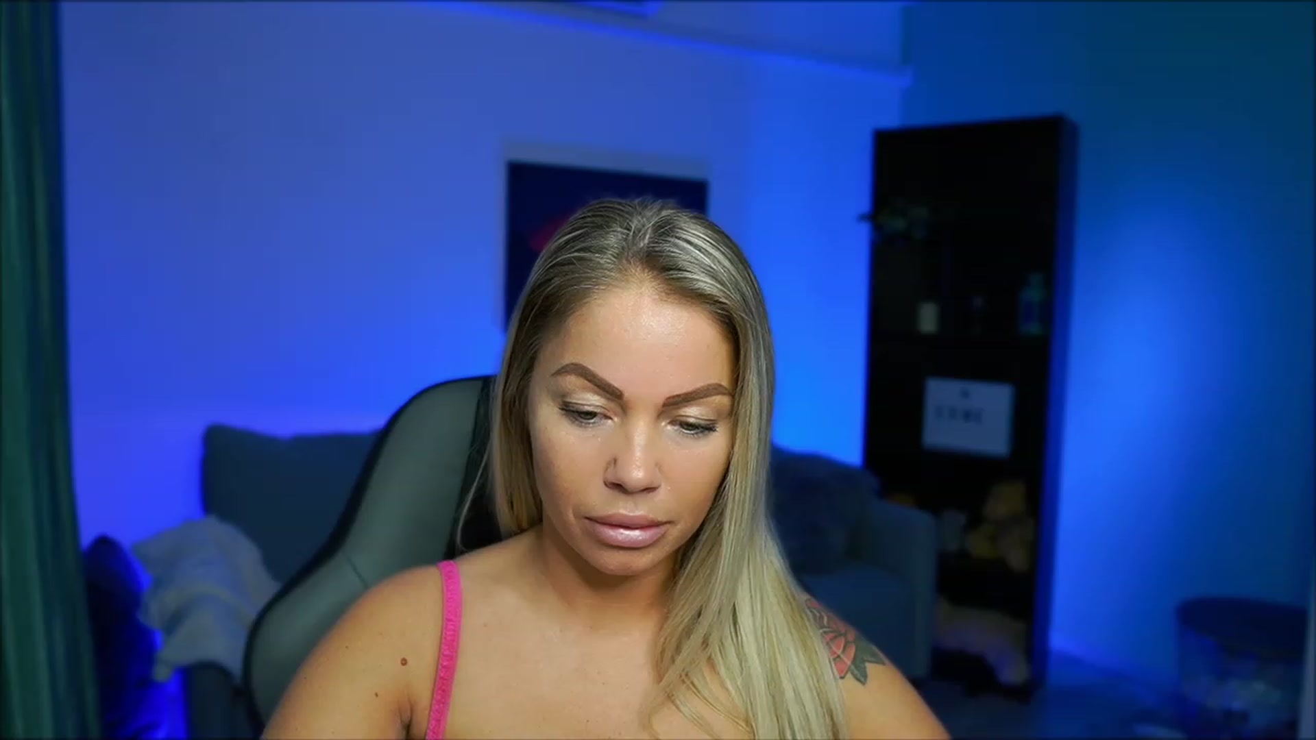 Gallery image thumbnail from MissySlapalot's myfreecams stream on, 02/27/2023, 09:22 image 14 of 20