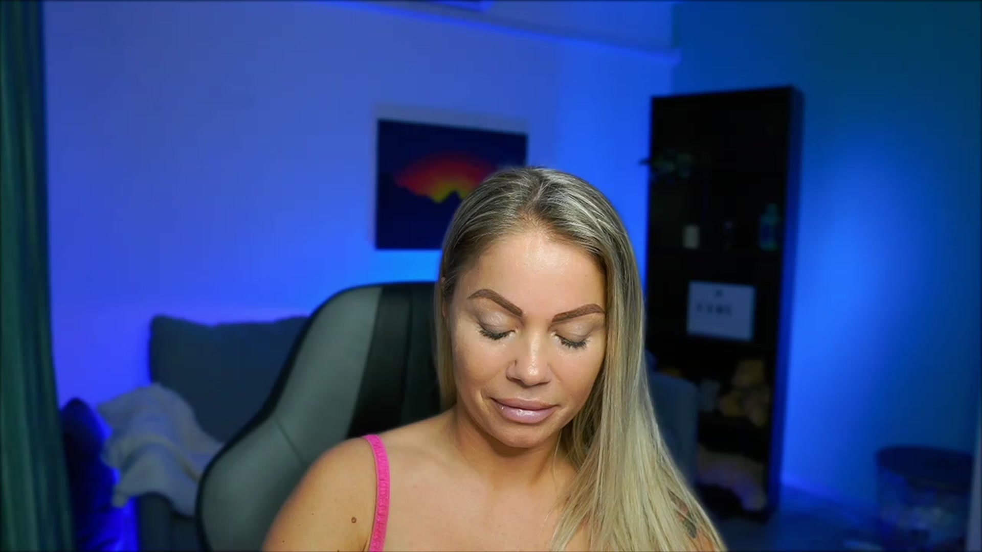 Gallery image thumbnail from MissySlapalot's myfreecams stream on, 02/27/2023, 11:38 image 17 of 20