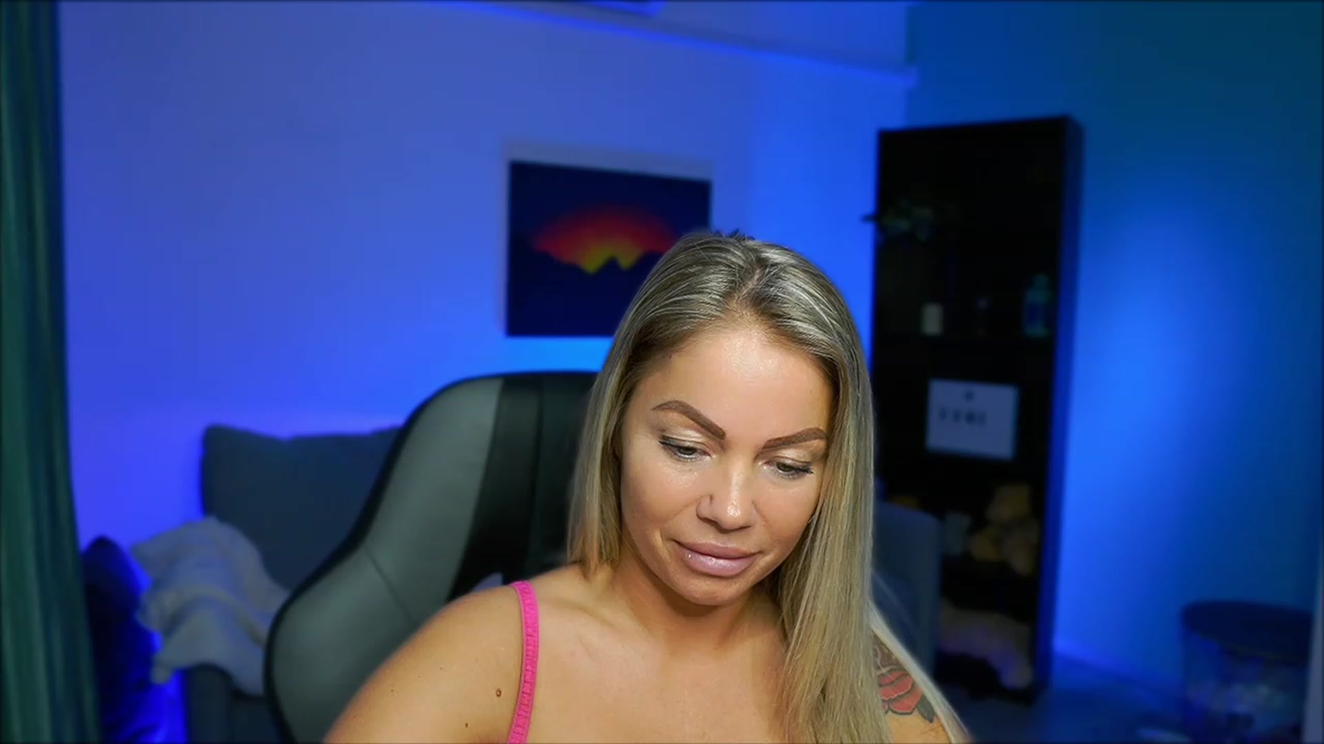 Gallery image thumbnail from MissySlapalot's myfreecams stream on, 02/27/2023, 11:38 image 9 of 20