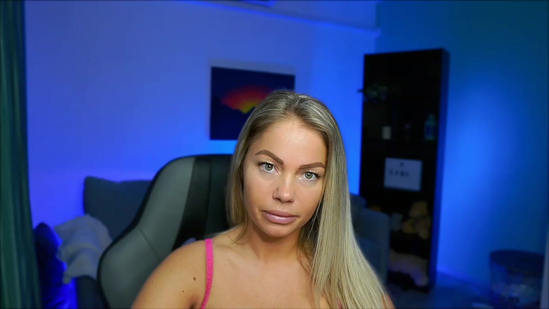 Gallery image thumbnail from MissySlapalot's myfreecams stream on, 02/27/2023, 11:38 image 10 of 20